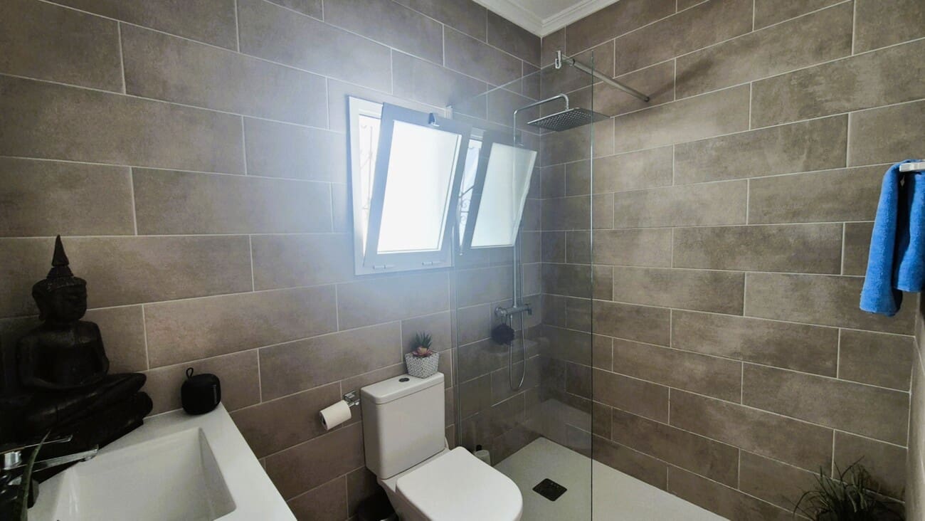 2 quarto Moradia Geminada para venda em Villamartin com piscina garagem - 240 000 € (Ref: 9834757)