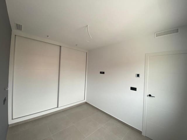 Apartamento de 3 habitaciones en Centro, Los Alcázares en venta con piscina garaje - 349.900 € (Ref: 9834765)