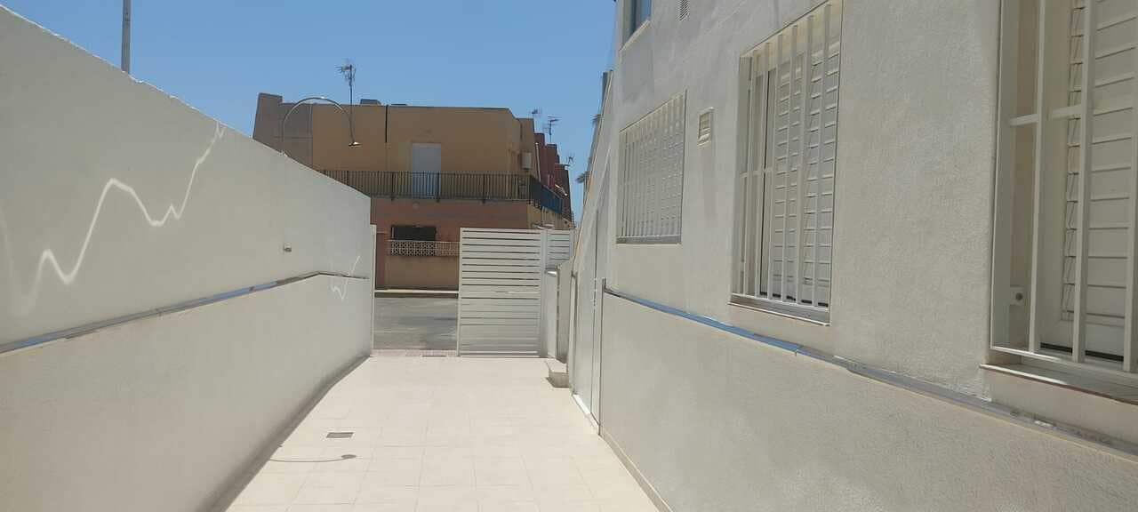 3 bedroom Apartment for sale in Lorca with garage - € 230,000 (Ref: 9834766)