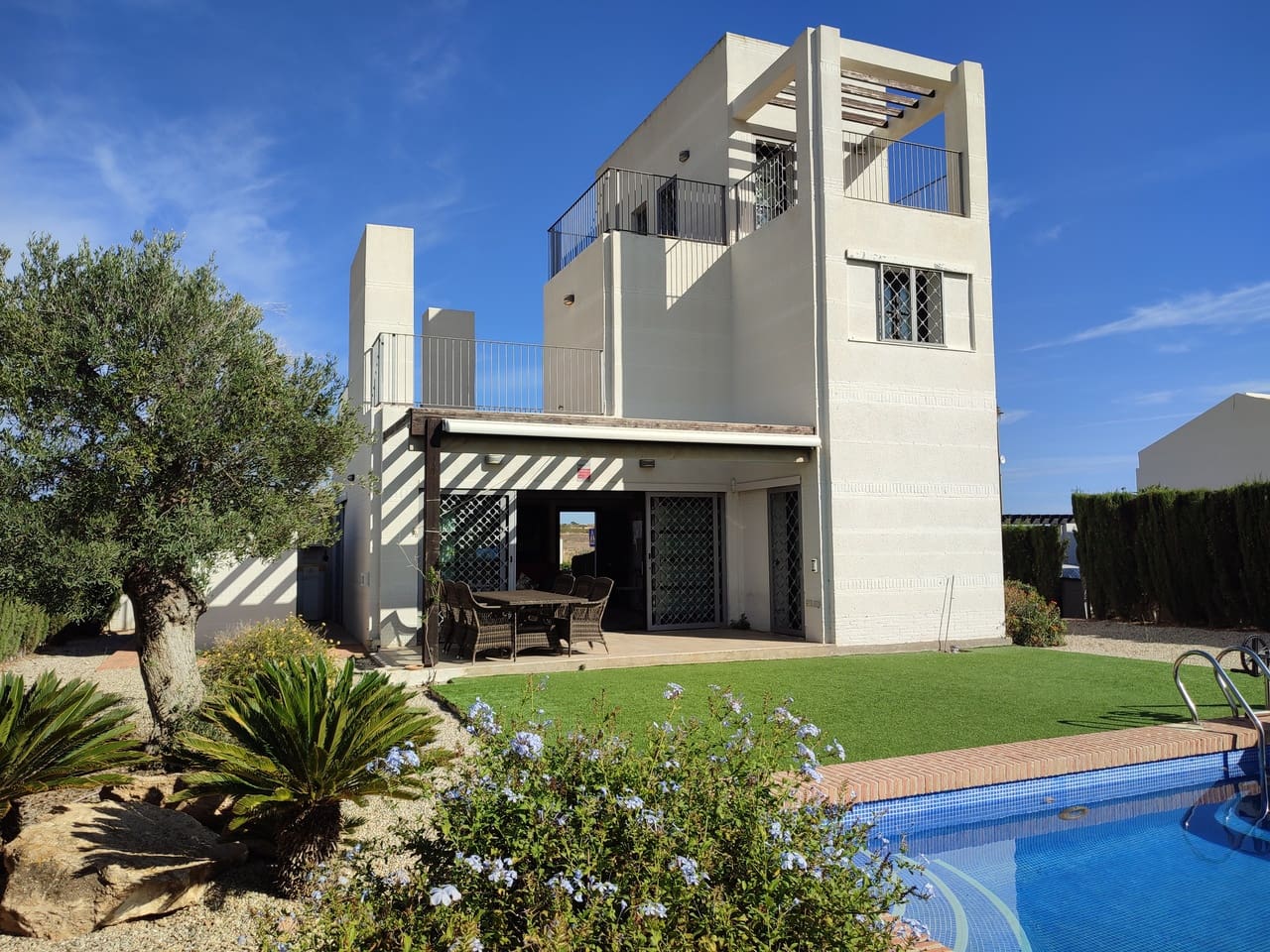 3 bedroom Villa for sale in Avileses with pool garage - € 375,000 (Ref: 9834773)