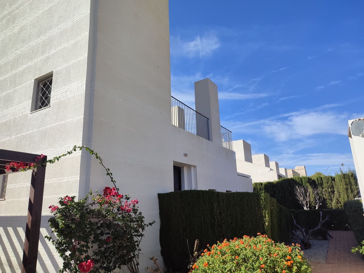 3 bedroom Villa for sale in Avileses with pool garage - € 375,000 (Ref: 9834773)