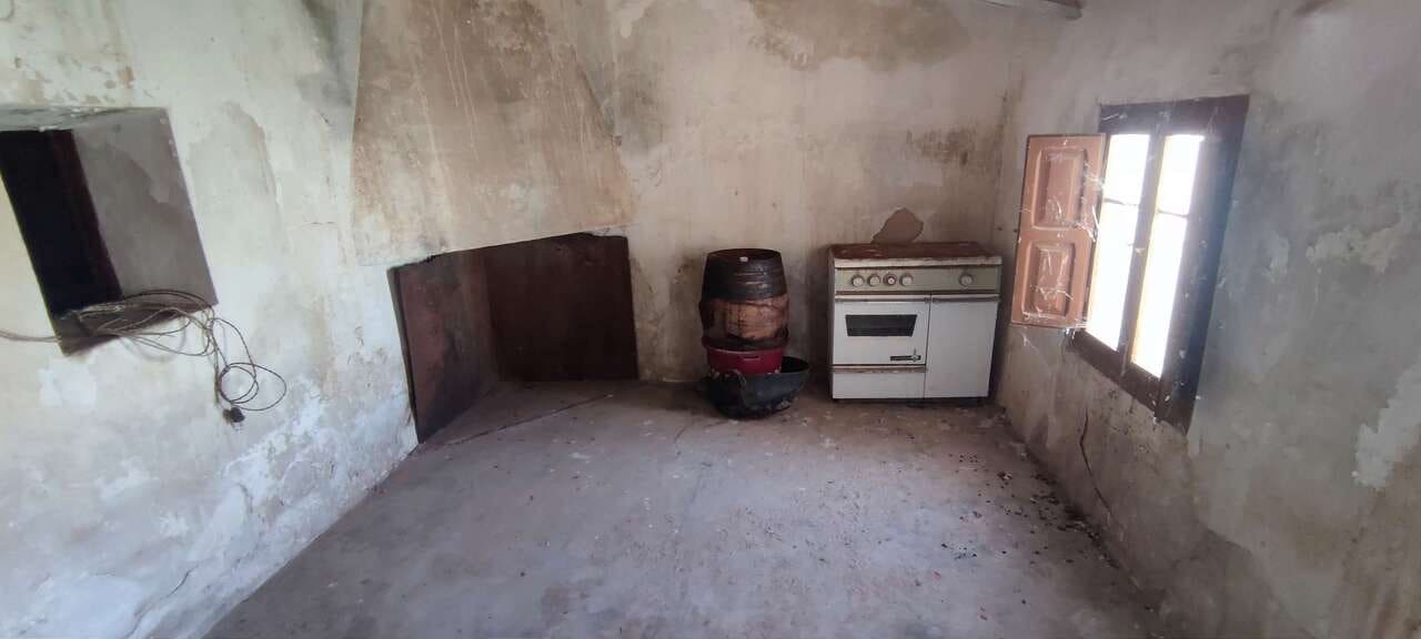 4 bedroom Townhouse for sale in Raspay - € 49,995 (Ref: 9834790)