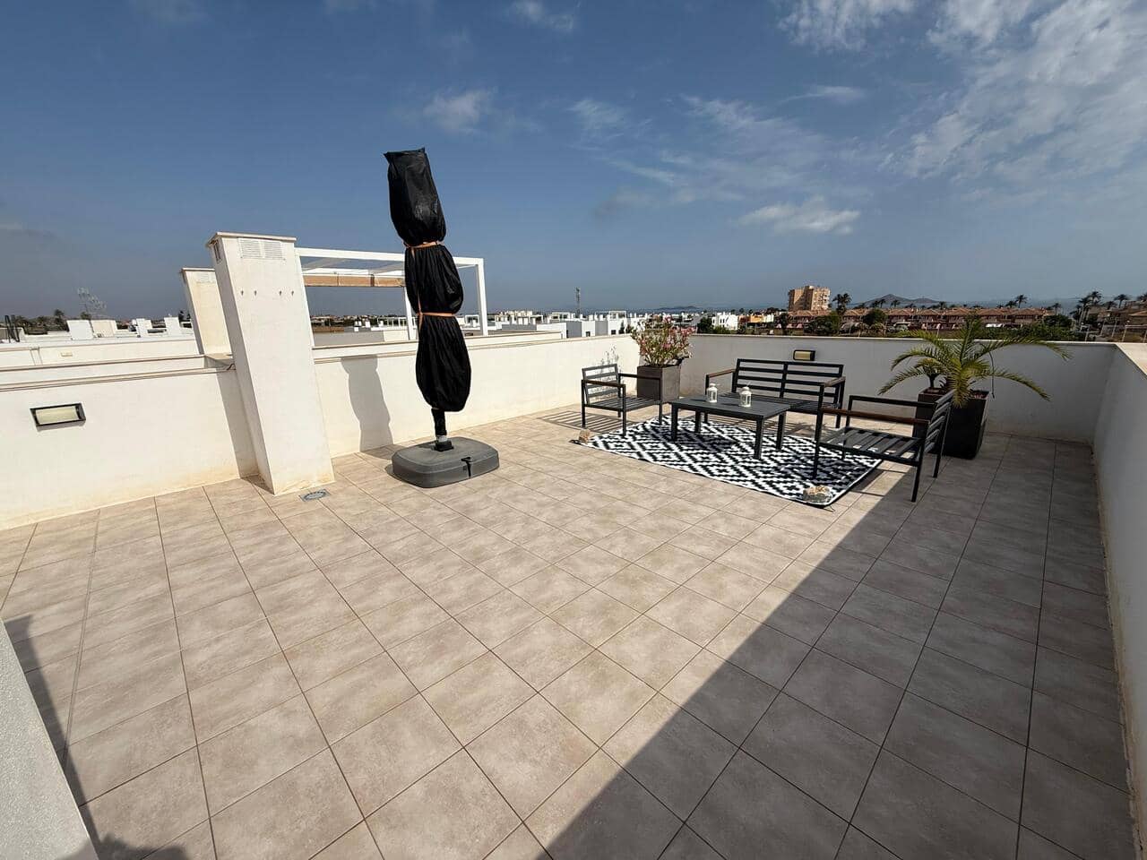2 soveværelse Lejlighed til salg i Mar de Cristal med swimmingpool garage - € 289.000 (Ref: 9834791)