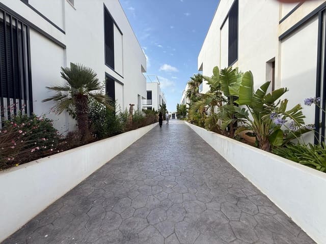2 chambre Appartement à vendre à Mar de Cristal, Carthagène avec piscine garage - 289 000 € (Ref: 9834791)