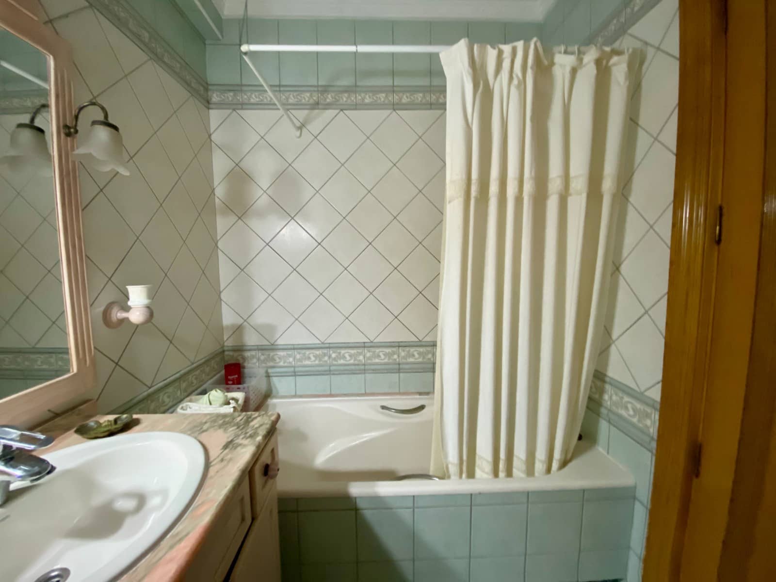 3 Zimmer Apartment zu verkaufen in Torrevieja mit Pool - 475.000 € (Ref: 9838200)