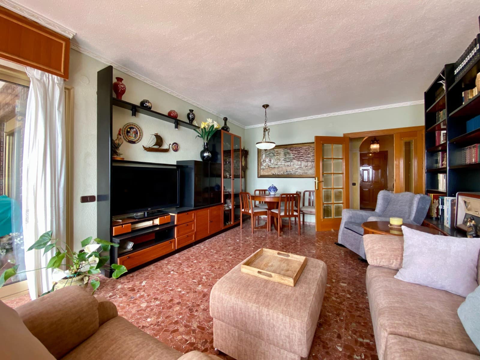 3 Zimmer Apartment zu verkaufen in Torrevieja mit Pool - 475.000 € (Ref: 9838200)