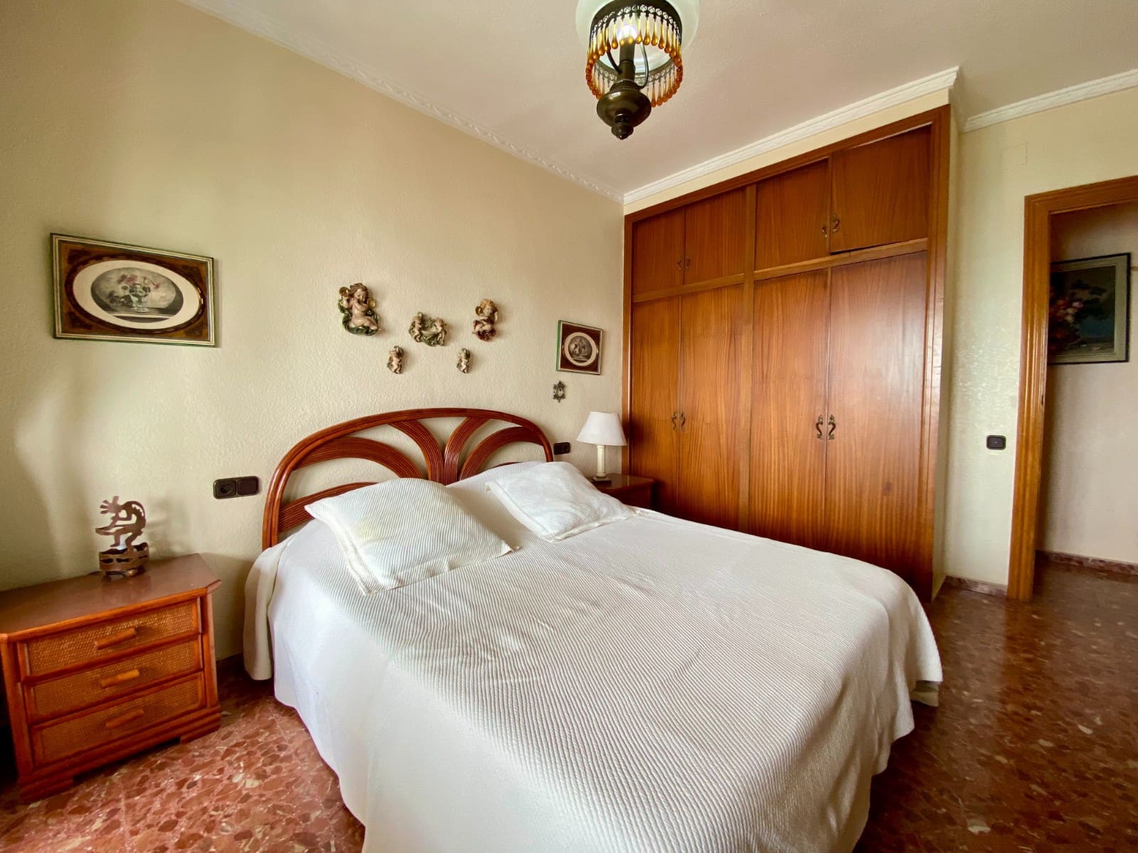 3 Zimmer Apartment zu verkaufen in Torrevieja mit Pool - 475.000 € (Ref: 9838200)