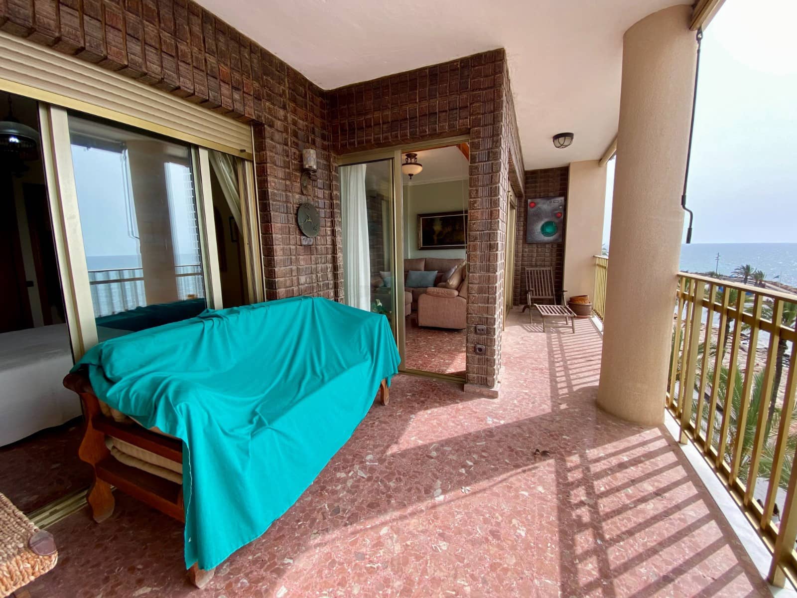 3 Zimmer Apartment zu verkaufen in Torrevieja mit Pool - 475.000 € (Ref: 9838200)