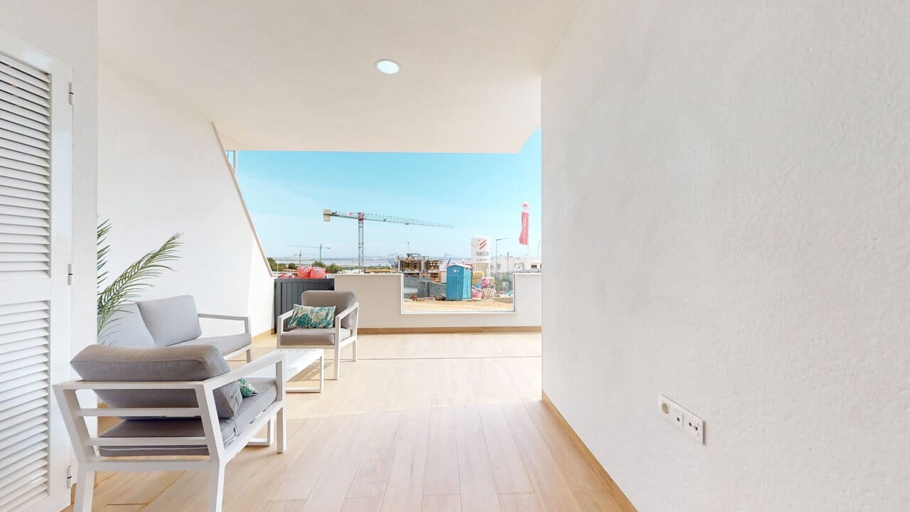 2 sypialnia Finka/Dom wiejski na sprzedaż w Torrevieja z garażem - 269 900 € (Ref: 9838204)