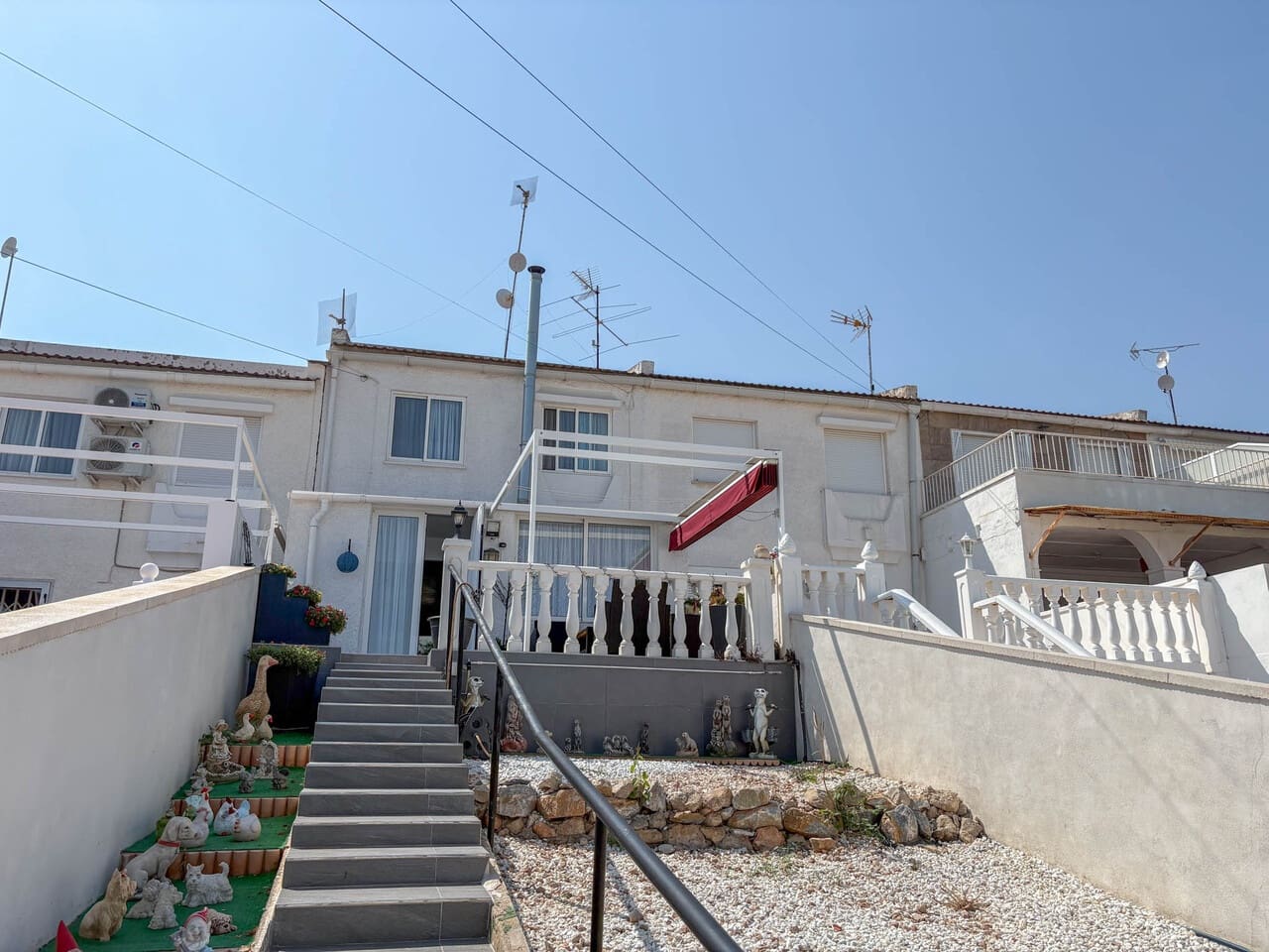 3 soverom Hus til salgs i Torrevieja - € 179 000 (Ref: 9838207)