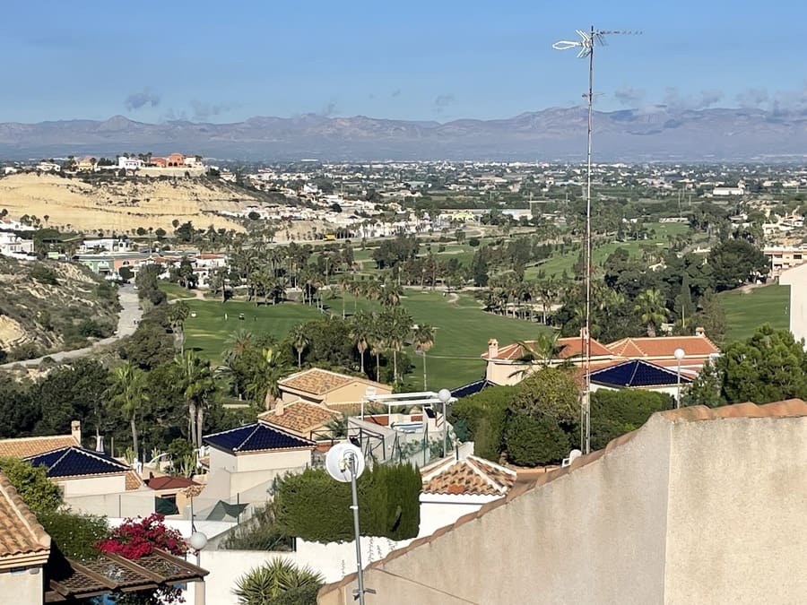 3 slaapkamer Halfvrijstaande villa te koop in Ciudad Quesada met zwembad garage - € 174.900 (Ref: 9838213)