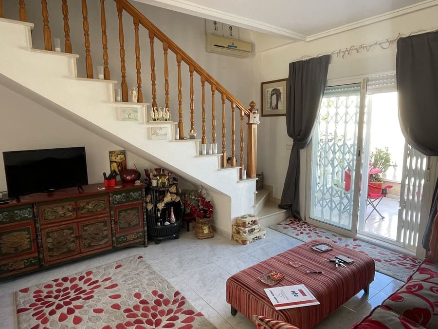 3 slaapkamer Halfvrijstaande villa te koop in Ciudad Quesada met zwembad garage - € 174.900 (Ref: 9838213)