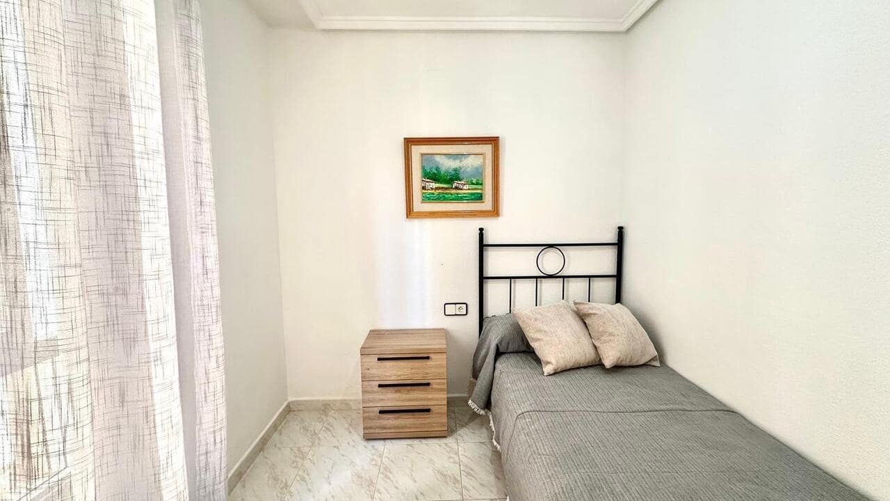 2 chambre Appartement à vendre à Torrevieja avec piscine - 149 900 € (Ref: 9838222)