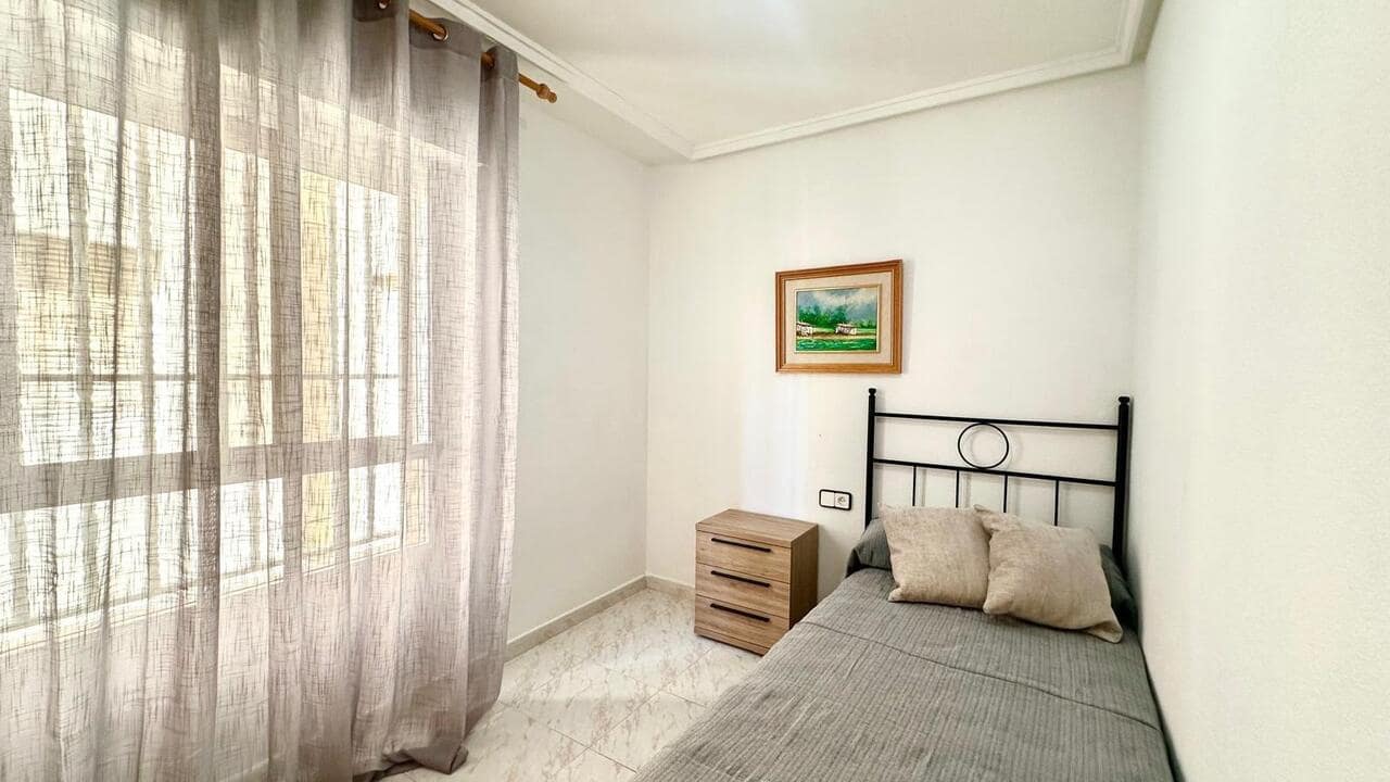 2 chambre Appartement à vendre à Torrevieja avec piscine - 149 900 € (Ref: 9838222)
