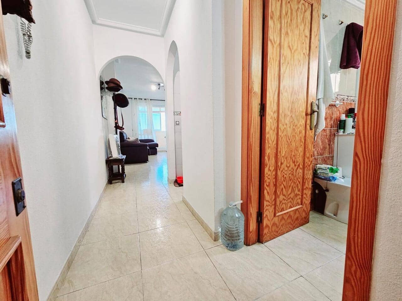 Apartamento de 2 habitaciones en Torrevieja en venta - 124.900 € (Ref: 9838226)