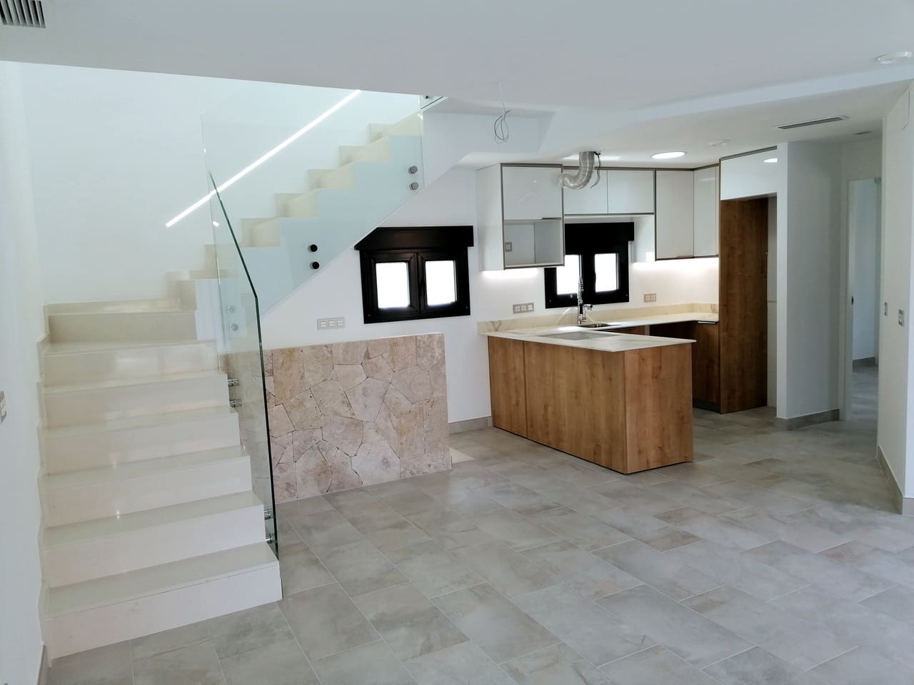 3 camera da letto Villa in vendita in Torrevieja con piscina garage - 660.000 € (Rif: 9838227)