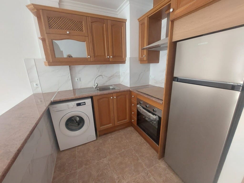 1 makuuhuone Huoneisto myytävänä paikassa La Zenia mukana uima-altaan 
autotalli - 169 000 € (Ref: 9838228)