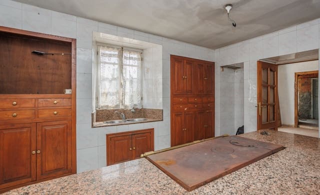 8 sypialnia Finka/Dom wiejski na sprzedaż w Miasto Lugo - 280 000 € (Ref: 10001046)