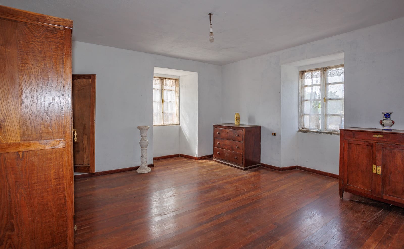8 sypialnia Finka/Dom wiejski na sprzedaż w Miasto Lugo - 280 000 € (Ref: 10001046)