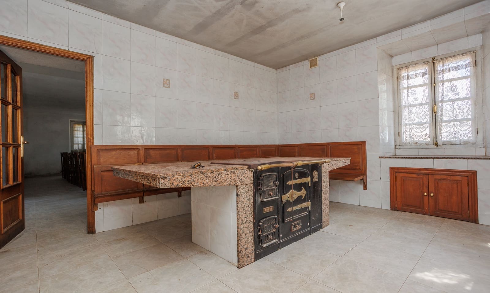 8 sypialnia Finka/Dom wiejski na sprzedaż w Miasto Lugo - 280 000 € (Ref: 10001046)