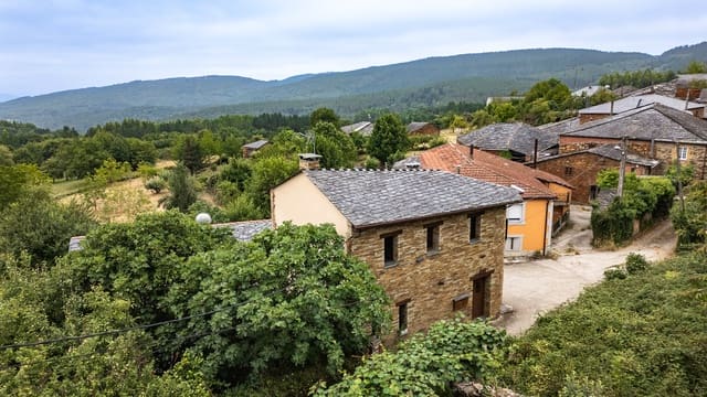 2 quarto Quinta/Casa Rural para venda em Bóveda com garagem - 170 000 € (Ref: 10012213)