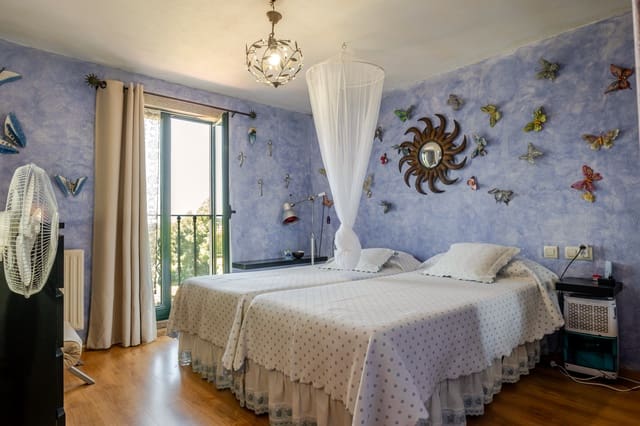 7 bedroom Business for sale in Silleda - € 390,000 (Ref: 10019689)
