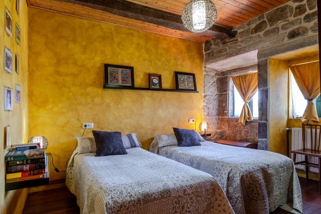 7 bedroom Business for sale in Silleda - € 390,000 (Ref: 10019689)