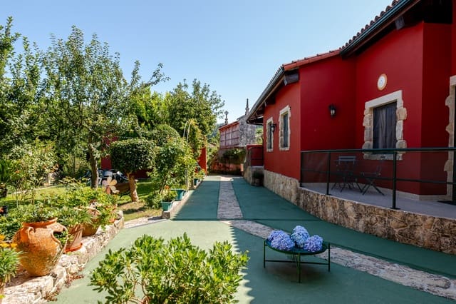 7 bedroom Business for sale in Silleda - € 390,000 (Ref: 10019689)