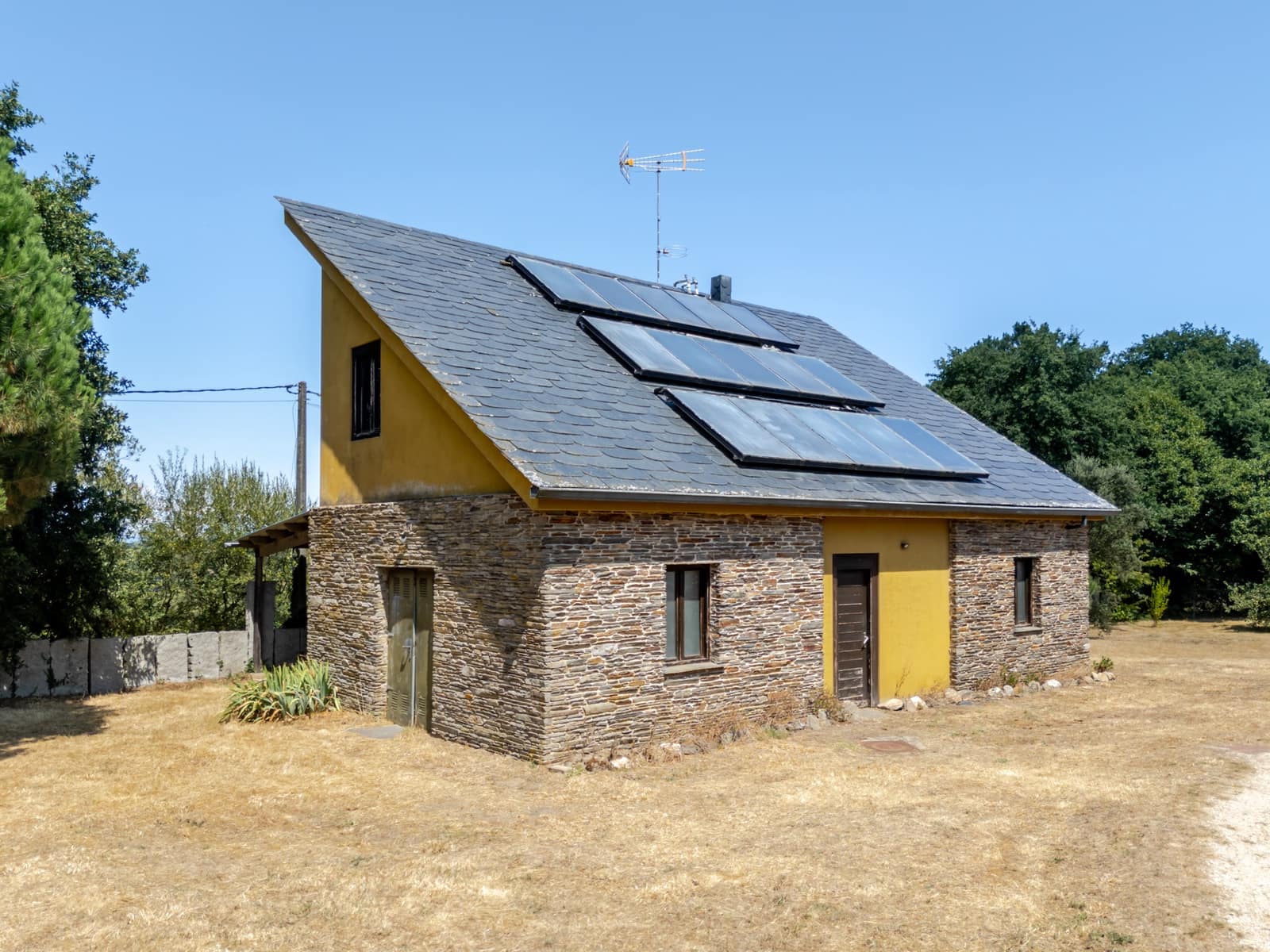 17 Zimmer Firma/Unternehmen zu verkaufen in Friol mit Garage - 690.000 € (Ref: 10032381)