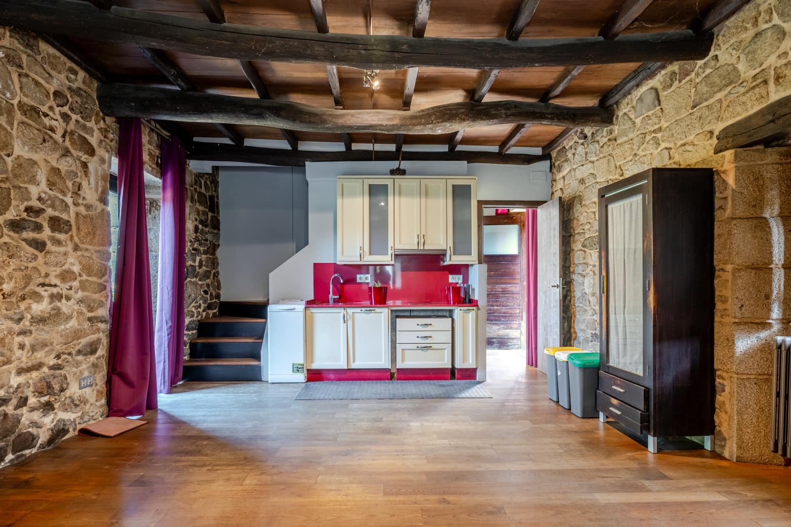 17 Zimmer Firma/Unternehmen zu verkaufen in Friol mit Garage - 690.000 € (Ref: 10032381)