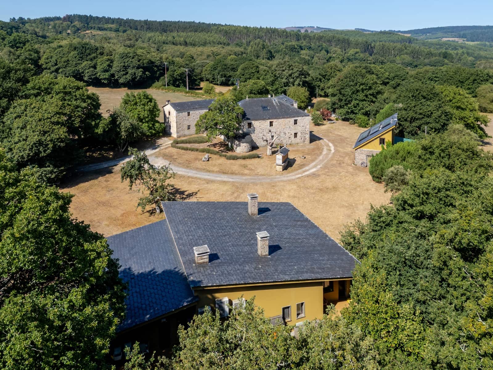 17 Zimmer Firma/Unternehmen zu verkaufen in Friol mit Garage - 690.000 € (Ref: 10032381)
