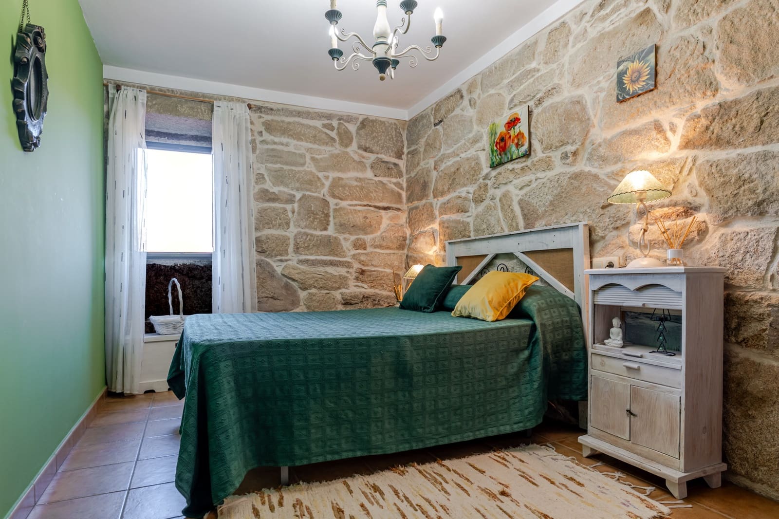 6 sypialnia Finka/Dom wiejski na sprzedaż w Covelo z garażem - 325 000 € (Ref: 10062301)