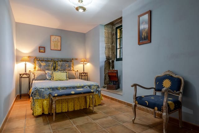 6 sypialnia Finka/Dom wiejski na sprzedaż w Covelo z garażem - 325 000 € (Ref: 10062301)