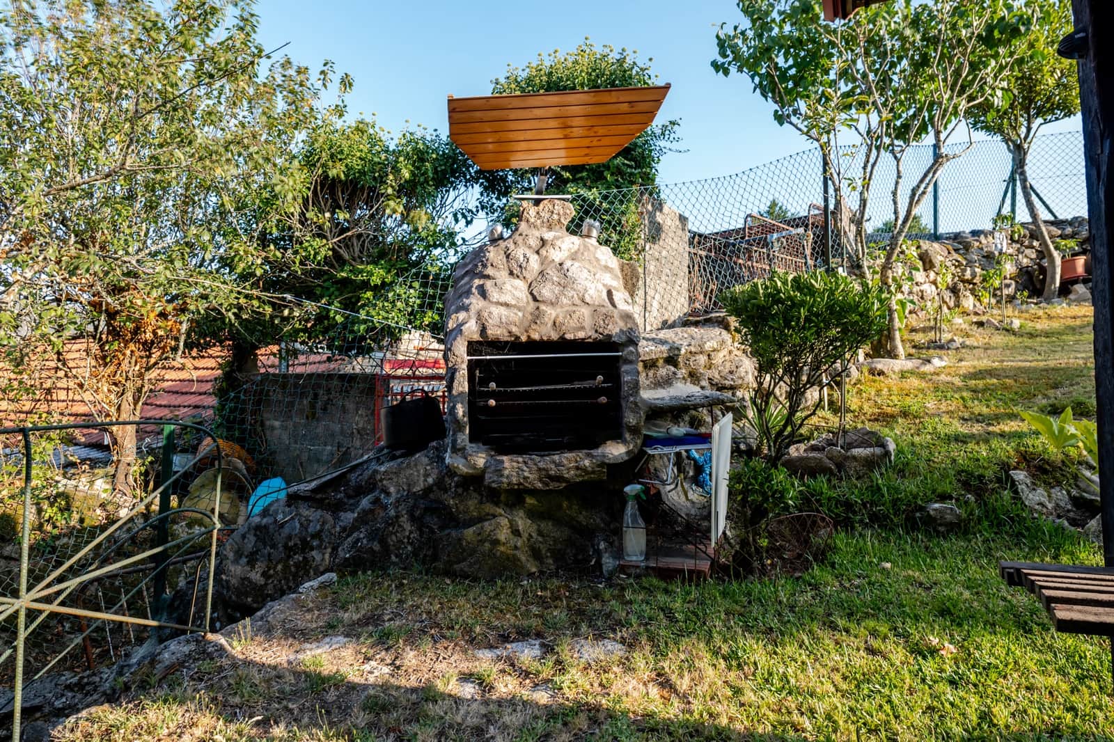 6 sypialnia Finka/Dom wiejski na sprzedaż w Covelo z garażem - 325 000 € (Ref: 10062301)