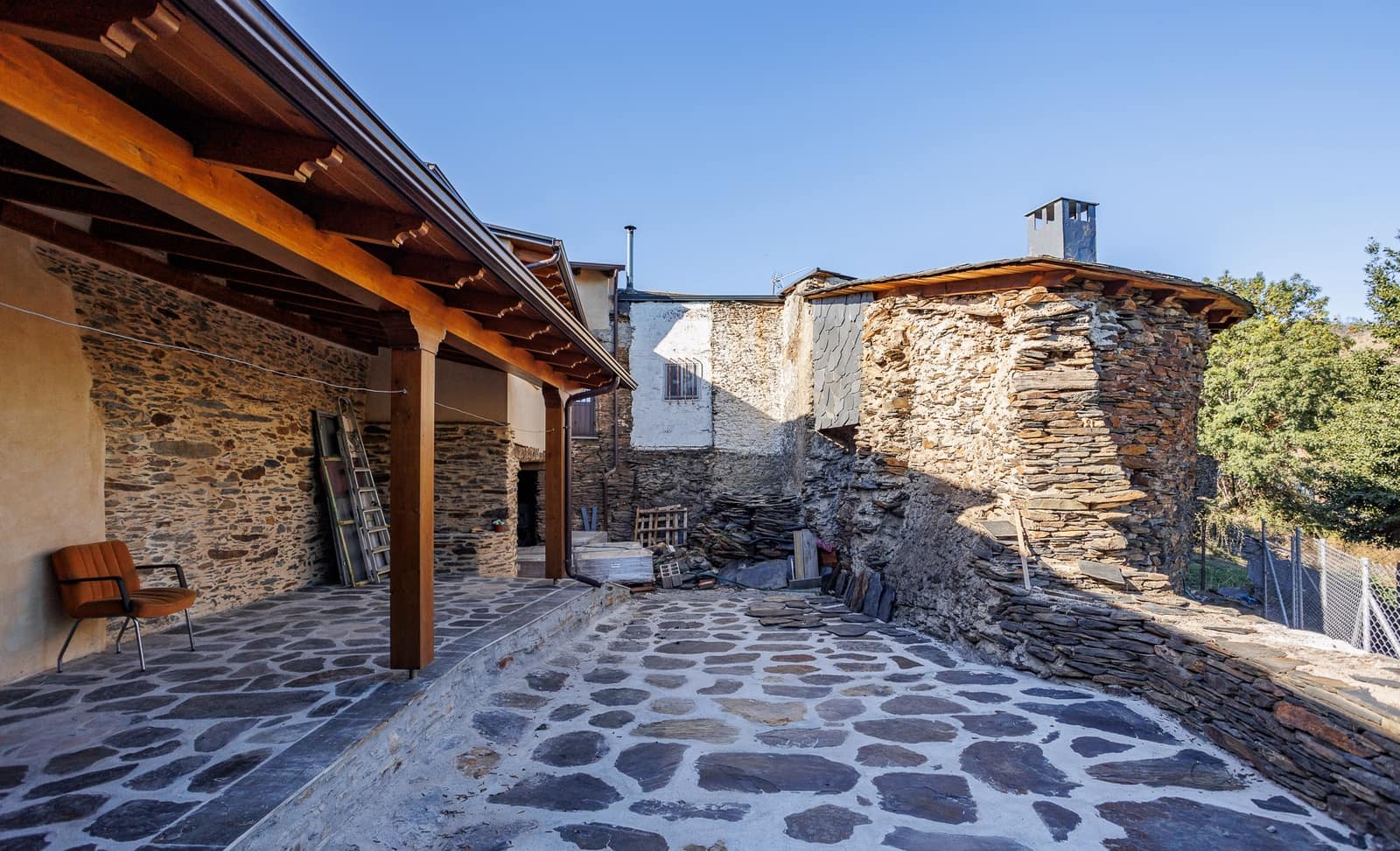 5 soverom Finca/Herregård til salgs i A Rua - € 250 000 (Ref: 10172710)