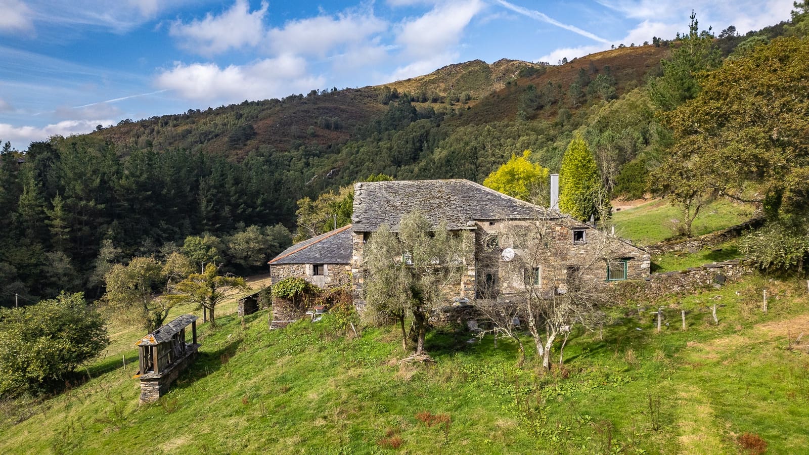 4 soveværelse Finca/Landehus til salg i Ourol - € 240.000 (Ref: 8449524)