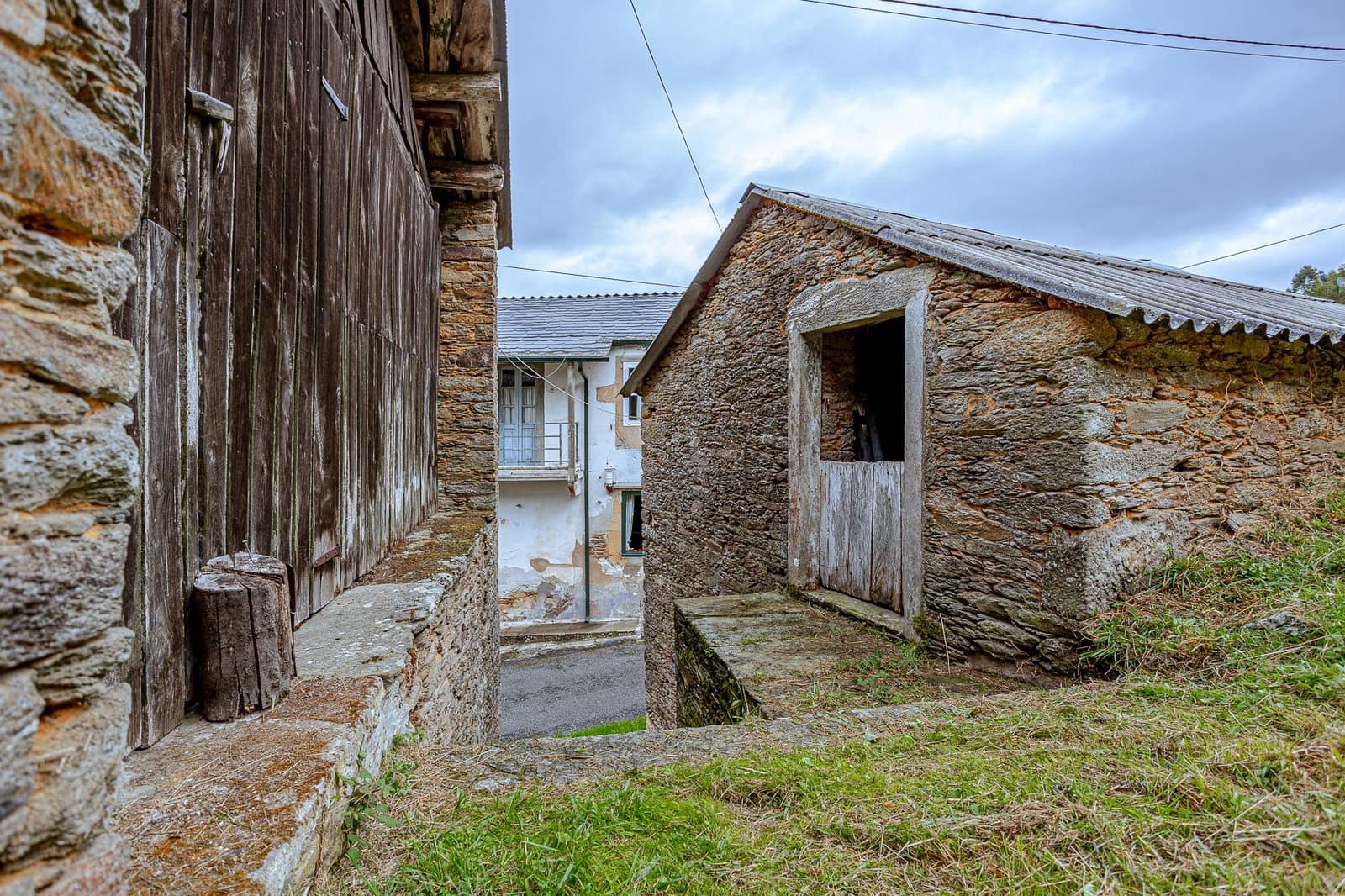 3 bedroom Finca/Country House for sale in Vilalba - € 95,000 (Ref: 8449526)