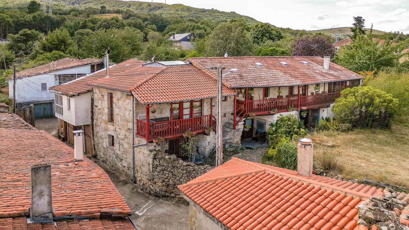 9 soveværelse Virksomhed til salg i Nogueira de Ramuin - € 375.000 (Ref: 8449546)