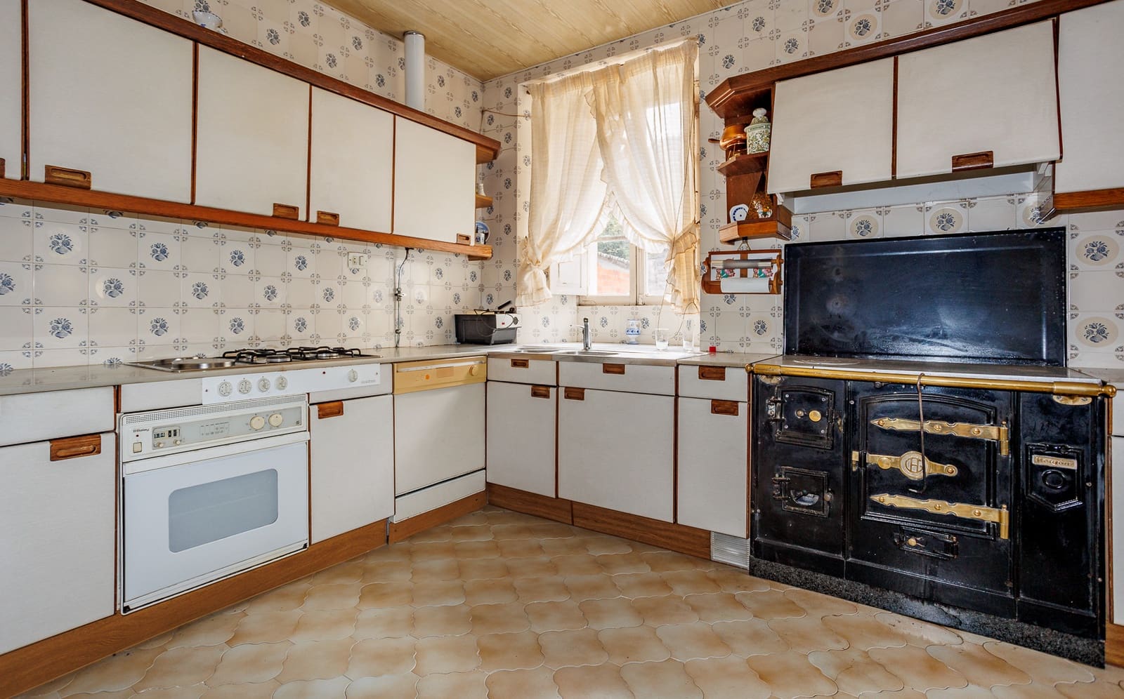 5 soveværelse Finca/Landehus til salg i Riotorto - € 145.000 (Ref: 8449548)