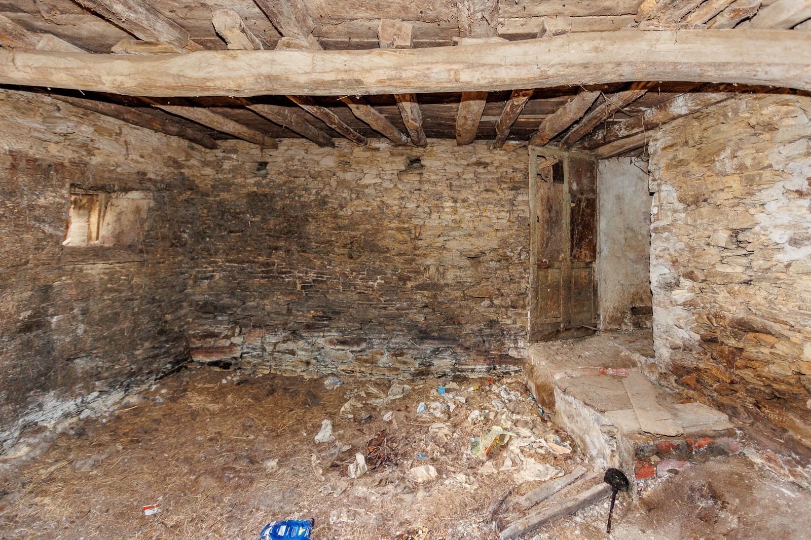 5 soveværelse Finca/Landehus til salg i Riotorto - € 145.000 (Ref: 8449548)