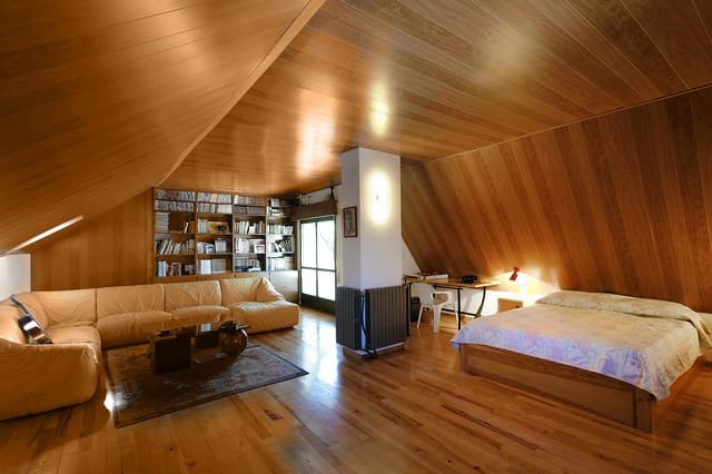 6 bedroom Finca/Country House for sale in Palacios del Sil - € 160,000 (Ref: 8449550)