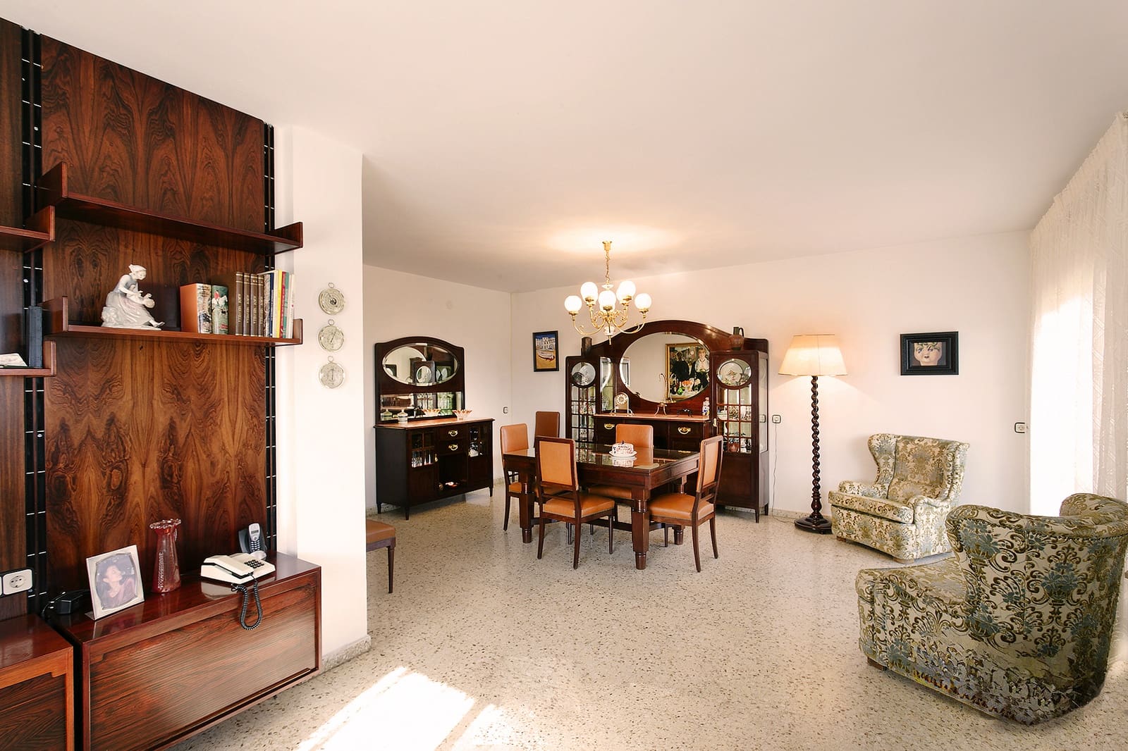 6 soveværelse Finca/Landehus til salg i Palacios del Sil - € 160.000 (Ref: 8449550)