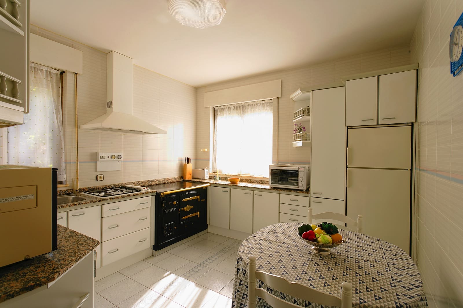 6 bedroom Finca/Country House for sale in Palacios del Sil - € 145,000 (Ref: 8449550)