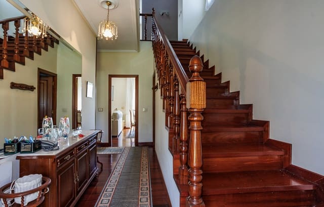 5 bedroom Finca/Country House for sale in Castro Caldelas - € 215,000 (Ref: 8449553)