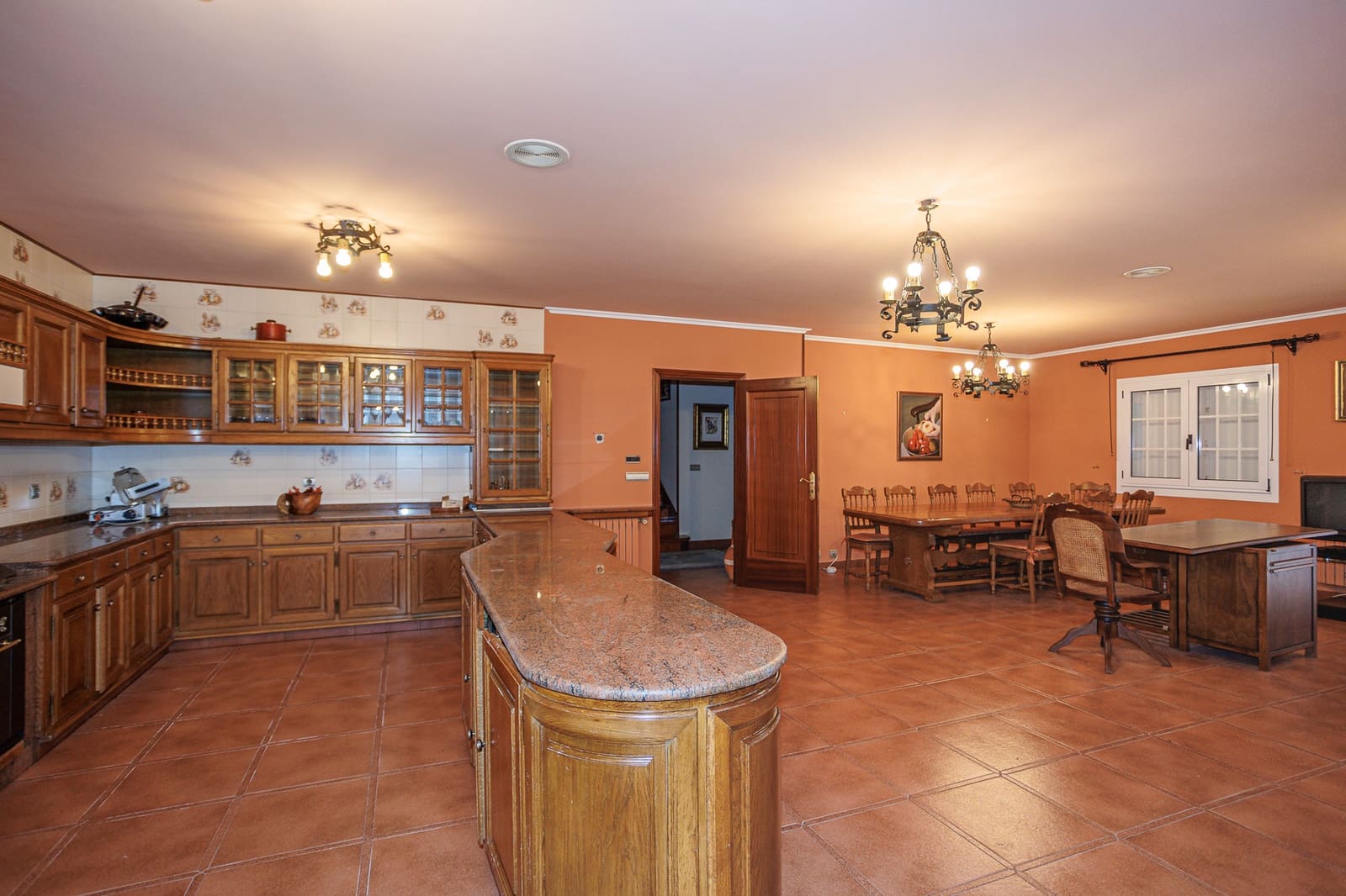 6 soveværelse Finca/Landehus til salg i Santiago de Compostela med swimmingpool garage - € 899.000 (Ref: 8449555)