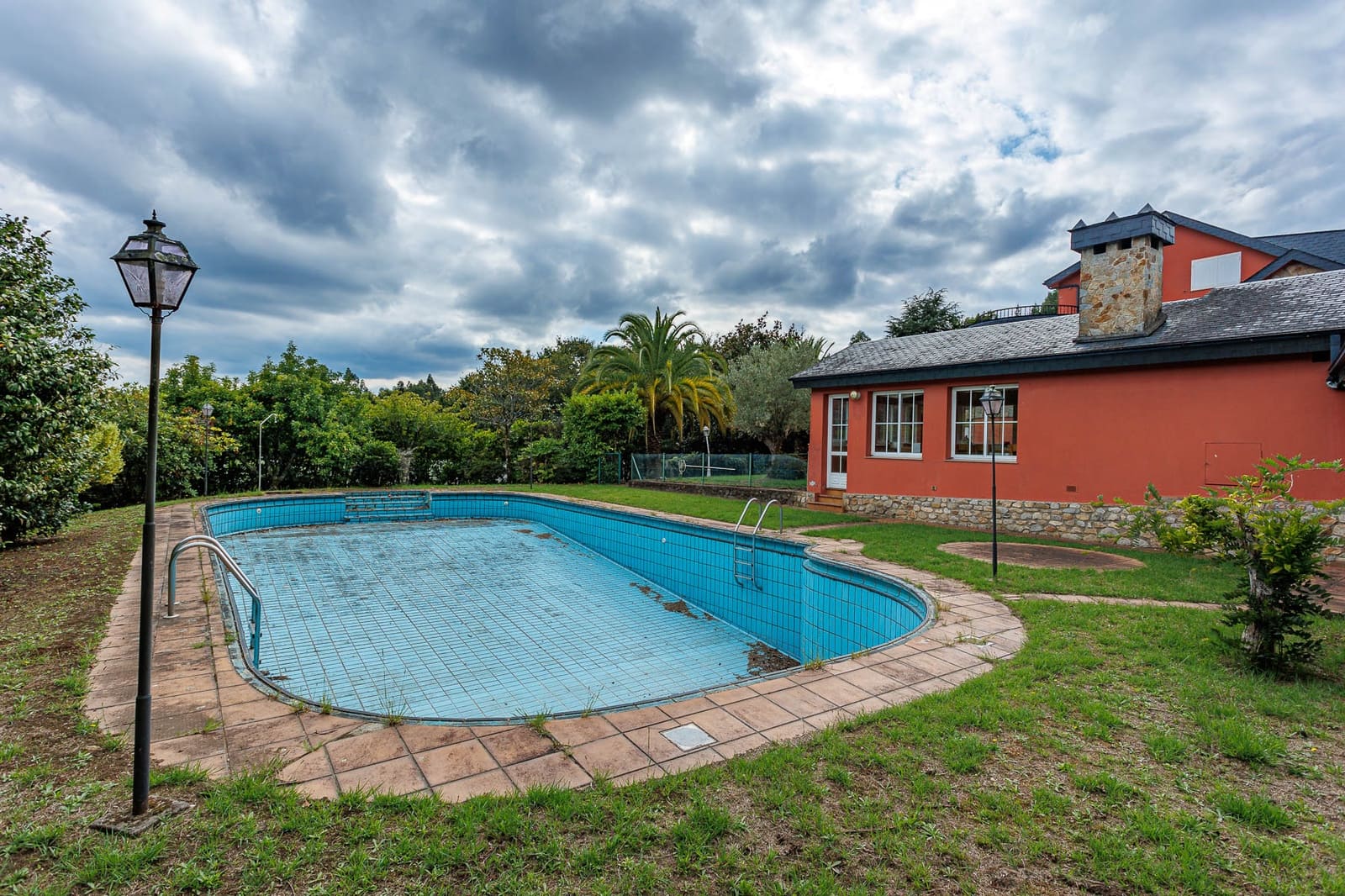 6 soveværelse Finca/Landehus til salg i Santiago de Compostela med swimmingpool garage - € 899.000 (Ref: 8449555)