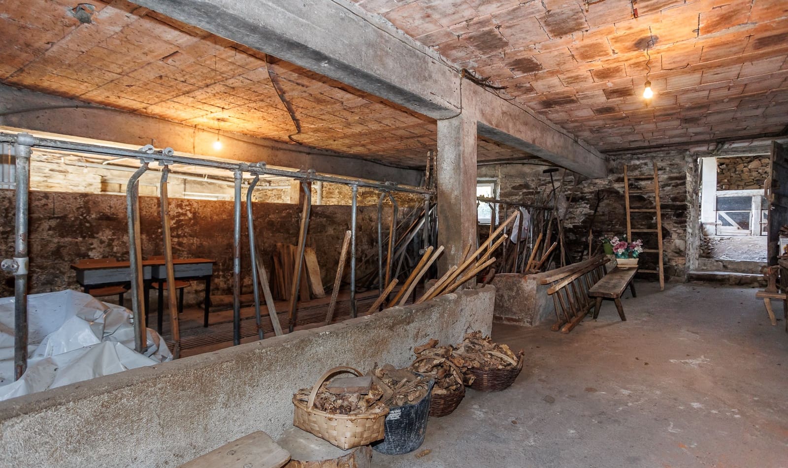 6 soveværelse Finca/Landehus til salg i As Nogais - € 120.000 (Ref: 8449566)