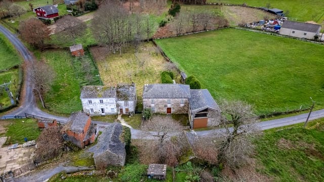 3 soverom Villa til salgs i Guitiriz med garasje - € 219 000 (Ref: 8449567)