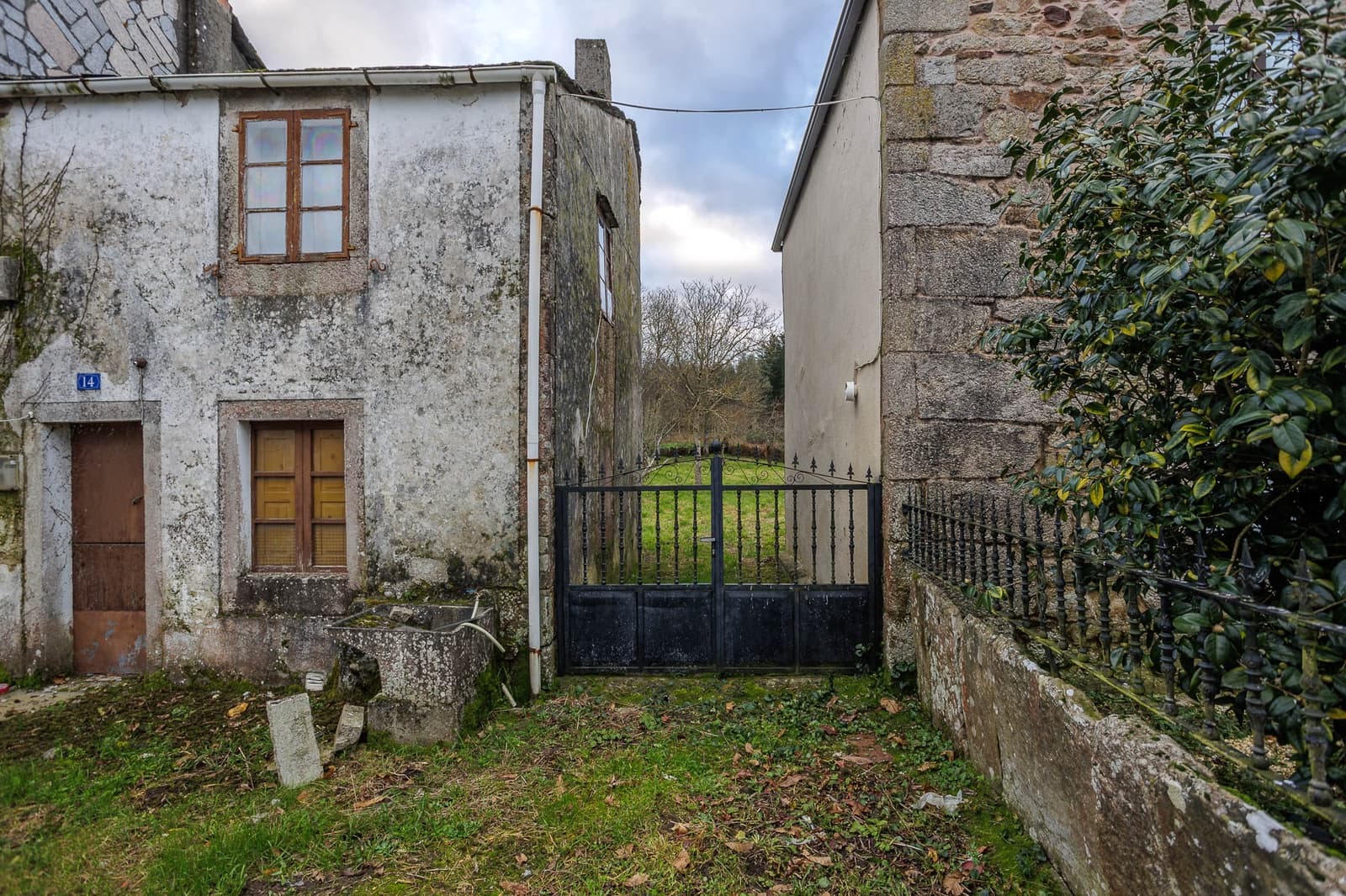 3 soveværelse Finca/Landehus til salg i Guitiriz med garage - € 219.000 (Ref: 8449567)