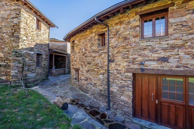 12 sovrum Villa till salu i A Pobra de Brollón - 1 510 000 € (Ref: 8449568)